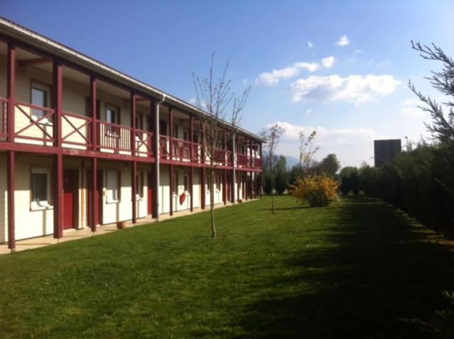 Couett' Hotel Rumilly Rumilly  Exterior photo